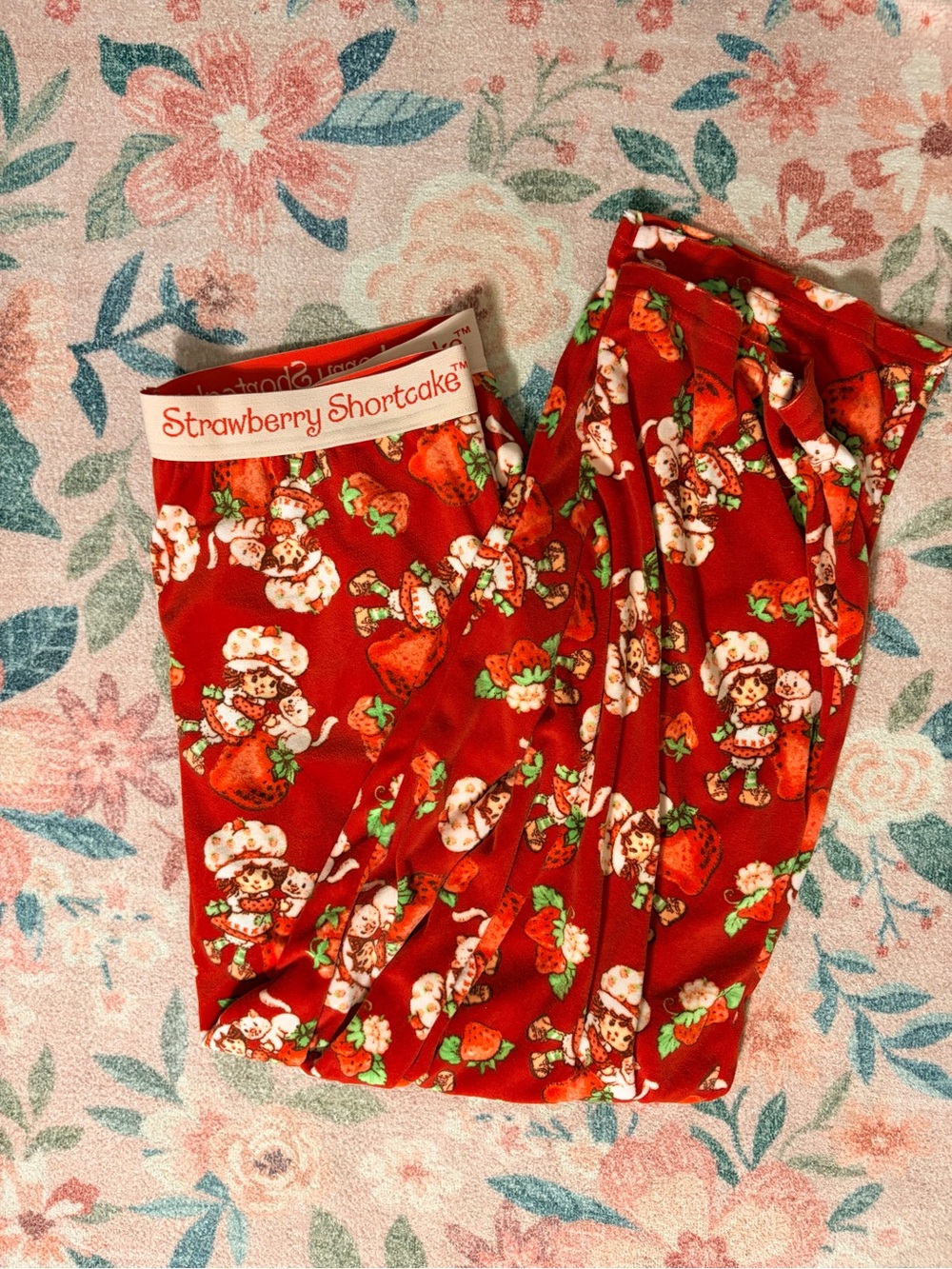 Source Unknown Red Strawberry Shortcake Kids Pajama Pants